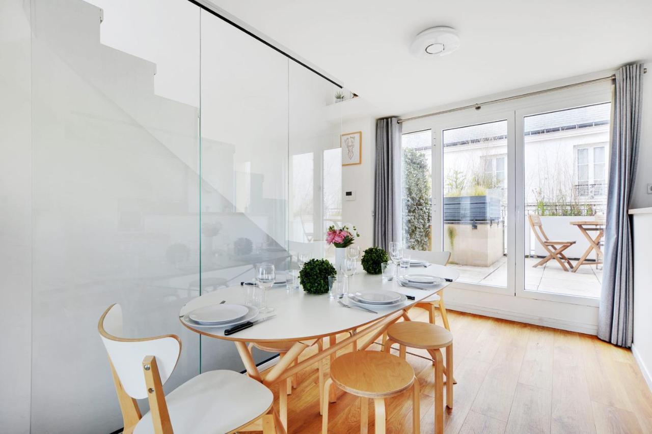 Appartamento Exceptional Triplex With Terrace - Montmartre Parigi Esterno foto