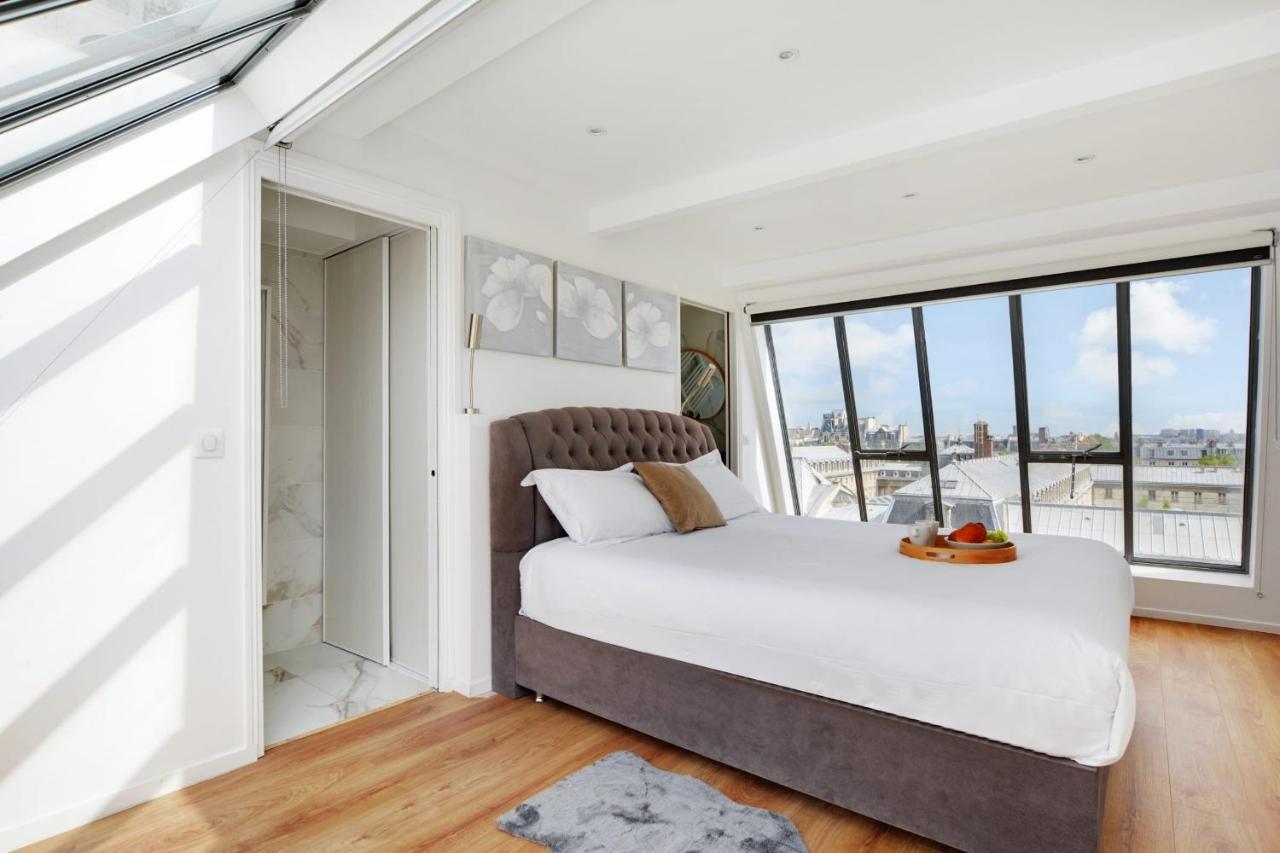 Appartamento Exceptional Triplex With Terrace - Montmartre Parigi Esterno foto