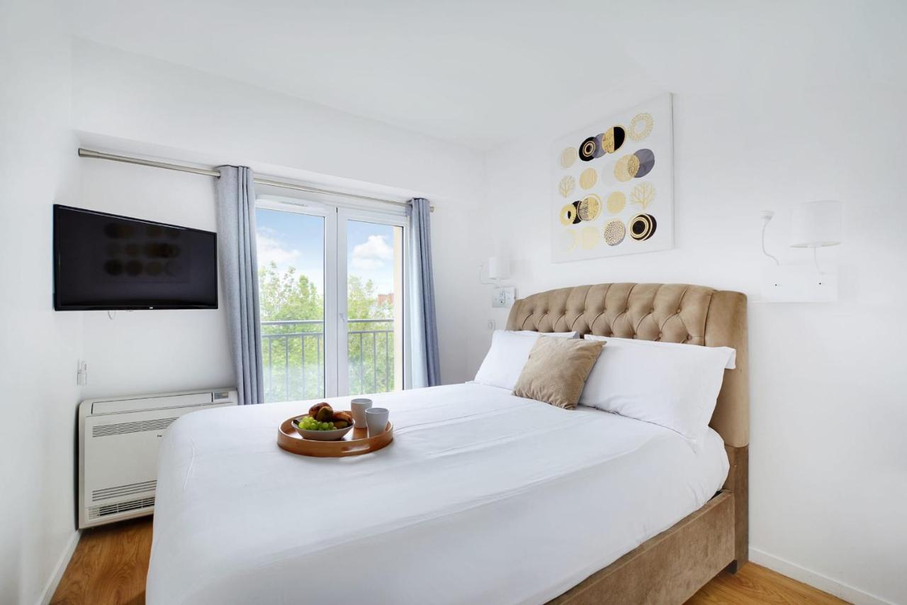 Appartamento Exceptional Triplex With Terrace - Montmartre Parigi Esterno foto